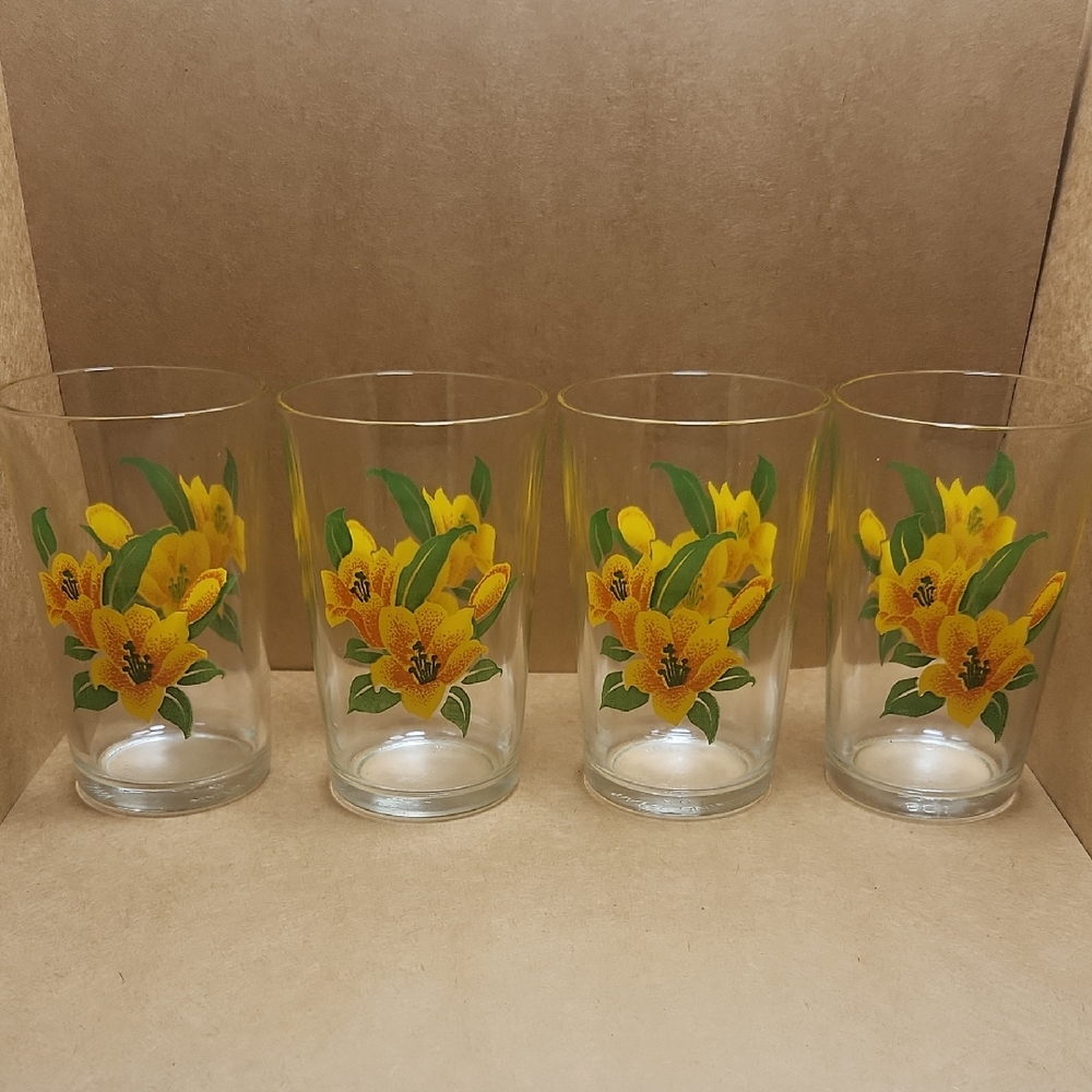 ***SALE 3 for $20*** Set of 4 Floral Juice Glass "Morning Start" (108 26 China)